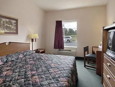 Howard Johnson By Wyndham Airport Louisville 3*,  United States